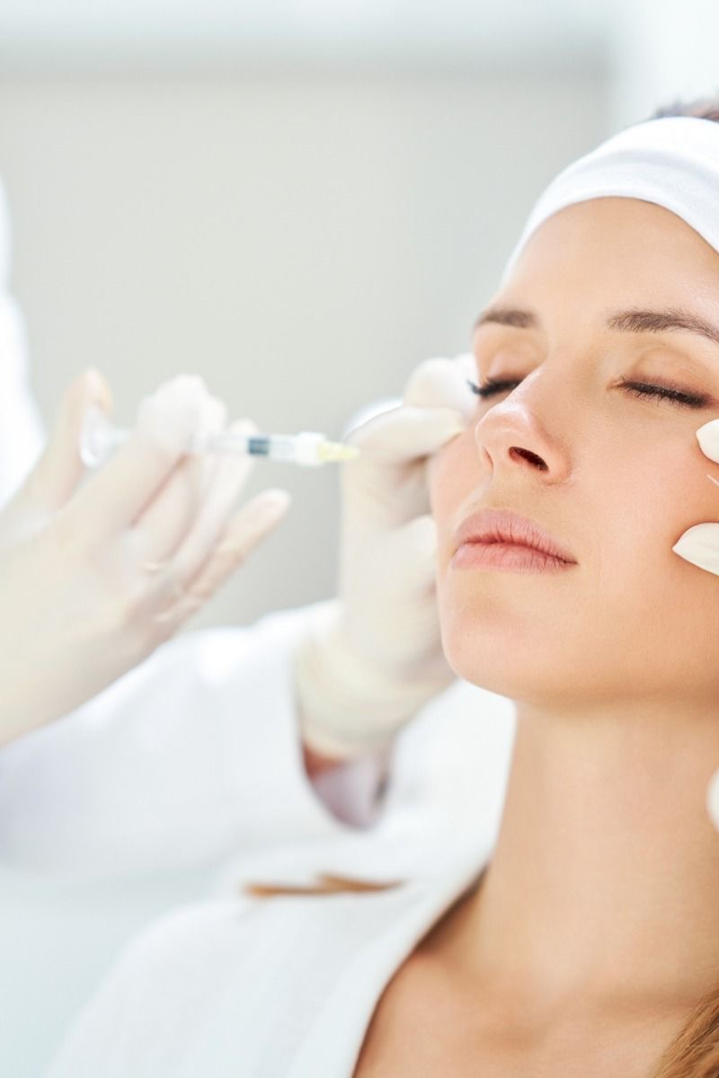 ÁCIDO HIALURONICO  El ácido hialuronico mejora labios, ojeras y contornos con resultados naturales.  Agenda aquí